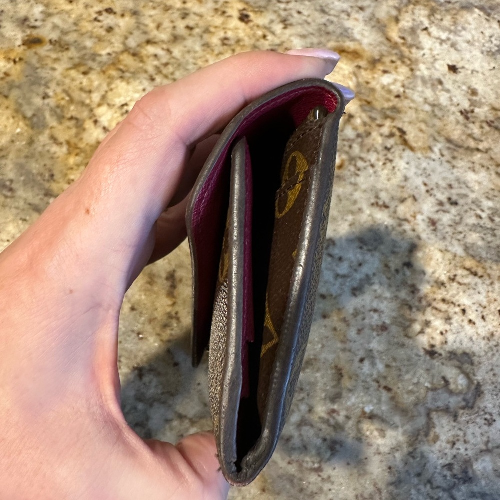 💕Authentic Louis Vuitton Josephine Wallet💕 - Picture 5 of 9